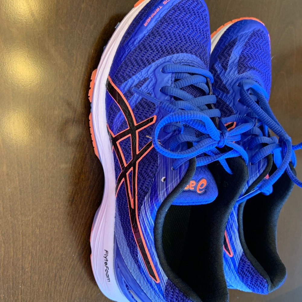 Women’s ASICS 6.5